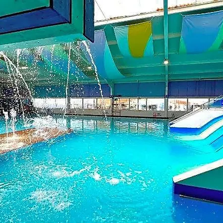Nirvana Coastal Retreat 3* Scarborough